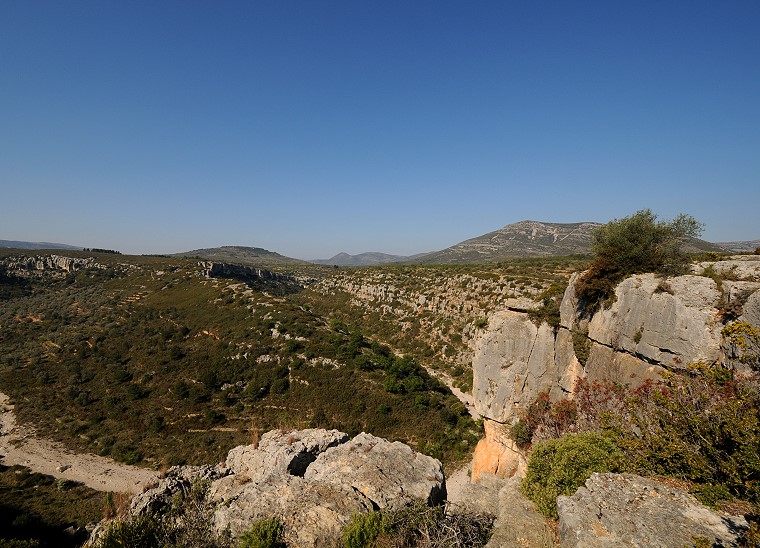 Immensité • Paysage aux environs de la grotte du Cavalls (Tirig), province de Castellón, Espagne, ‎17 ‎avril ‎2011