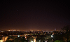 Paris de nuit, depuis Montmartre, France (en haut, à gauche, l’étoile Sirius), 29 décembre 2013 (22 h 28)