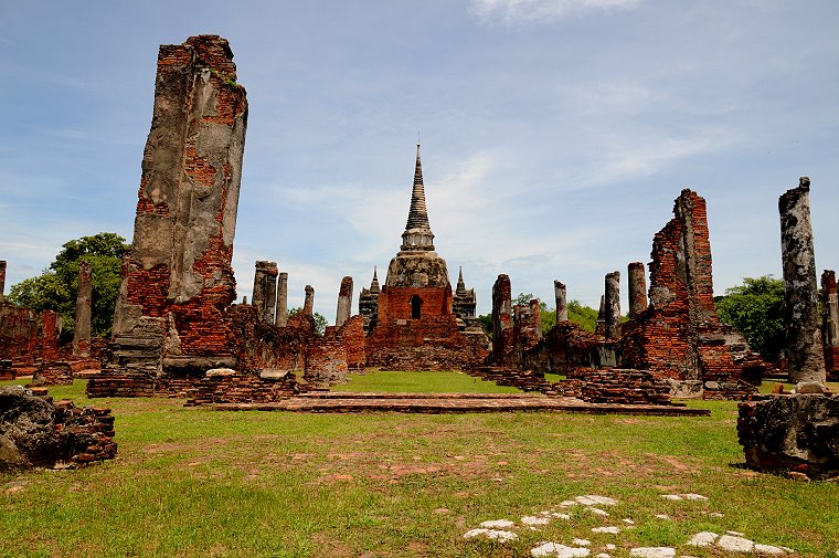 Oubli • Wat Phra Mahathat (temple d’Ayutthaya), Thaïlande, Juillet 2008