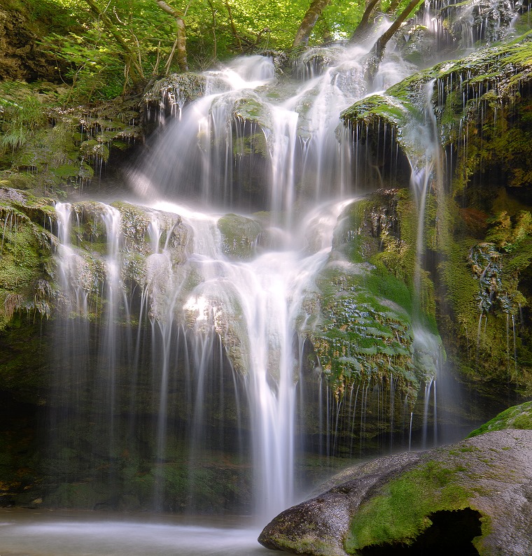 L’Esprit de la Forêt • Cascade de tuf, Baume-les-Messieurs, Jura, France, 16 juillet 2012