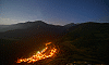 Le village de Montségur depuis le château, Ariège, France (vision nocturne, éclairage naturel lunaire), 24 juillet 2013