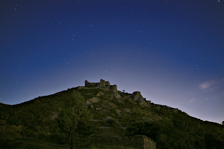 Pierre-mémoire • Le château d’Aguilar sous les étoiles, Aude, France, 22 mai 2015