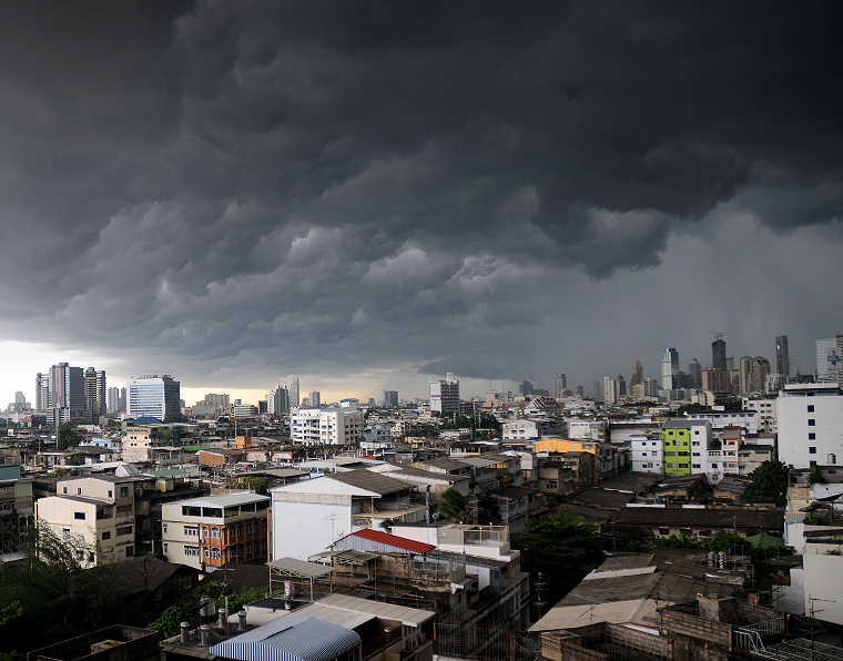 Menace : L’orage s’apprête à inonder la ville de Bangkok, Thaïlande, 25 juin 2008
